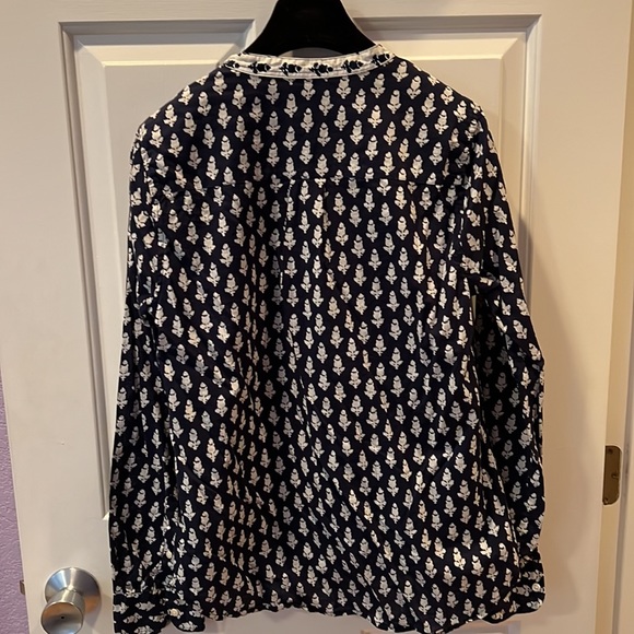 Cute J Crew top - Picture 3 of 3